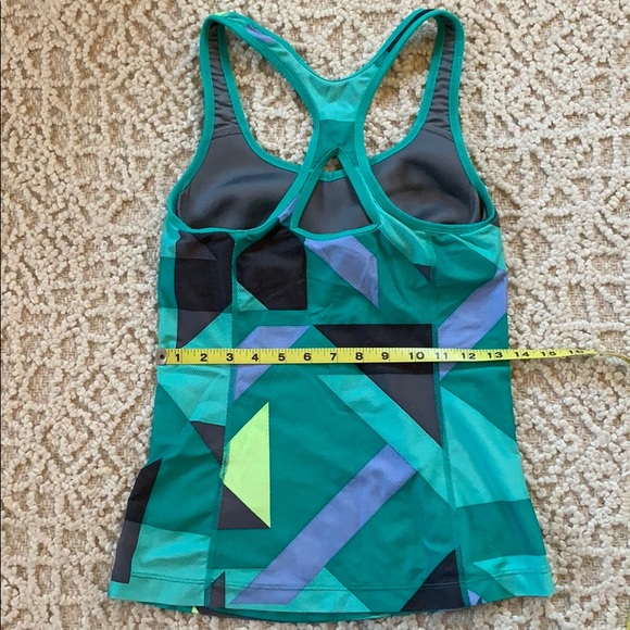 Nike drifit tank - Picture 4 of 5